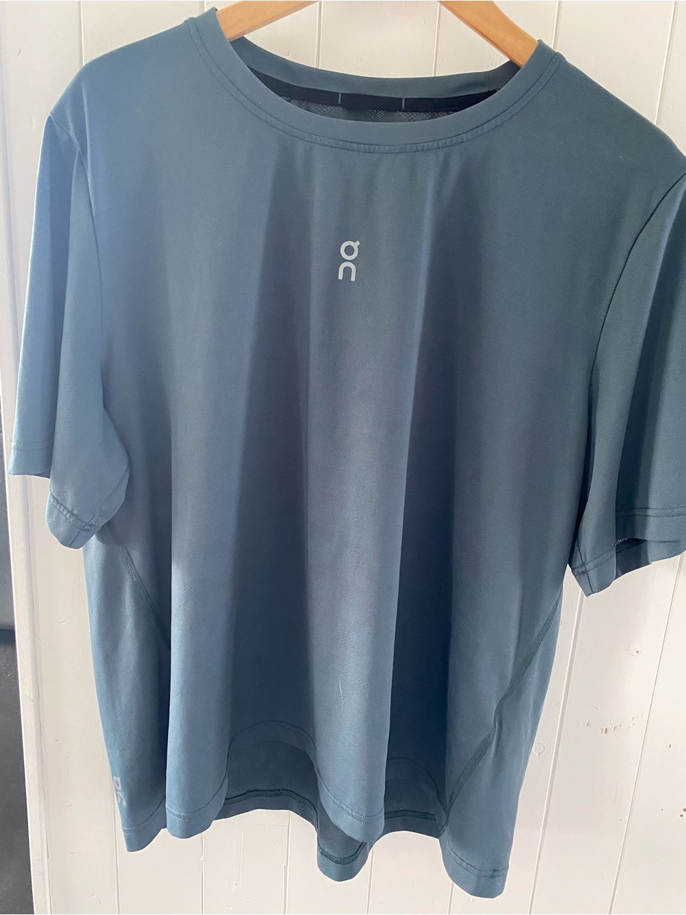 On Running Men's Short-Sleeve Tee in Slate Blue-Grey